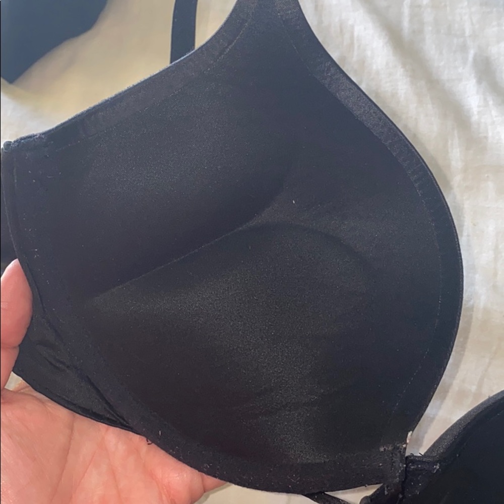 VS Bombshell Bra - Picture 2 of 3